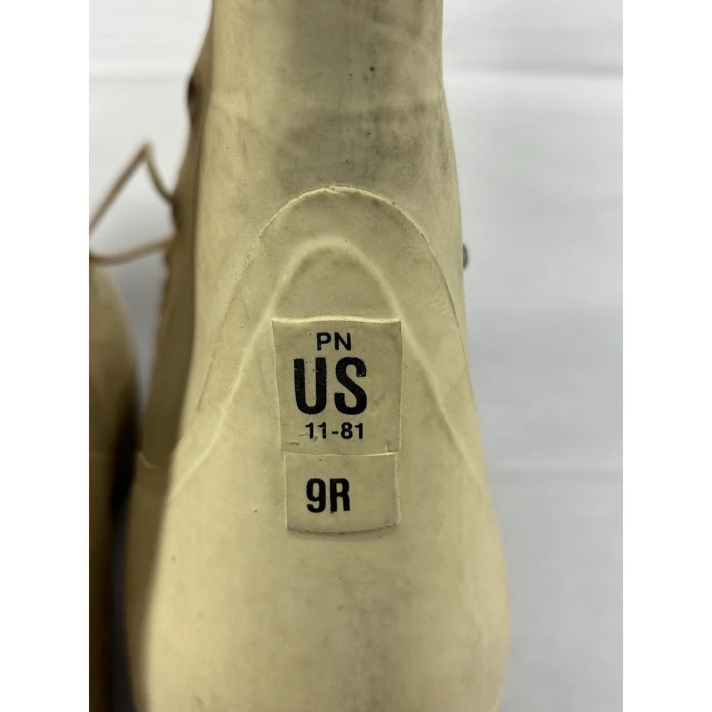 US Military DLA 100-82-C-4041 Mens Off White Bunny Boots Cold Weather 9R Mickey